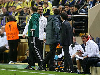 Villarreal strike late to snat...